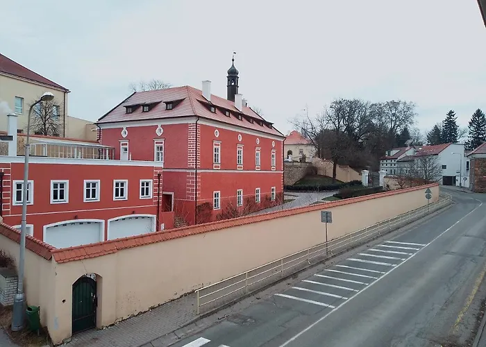 Antonio Bed and Breakfast Škvorec